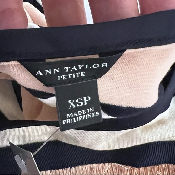 Ann Taylor Shirt Women’s  Tank Top  Fringe V Neck Sleeveless Size XSP New - Picture 5 of 7